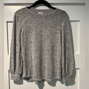 Gap Long Sleeved Gray shirt with Gold Hearts. Girls Size Medium (8)